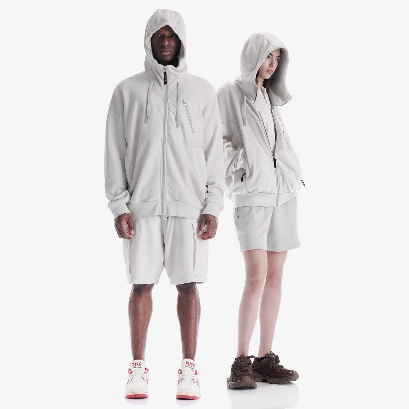 FRISSON Zip Hoodie