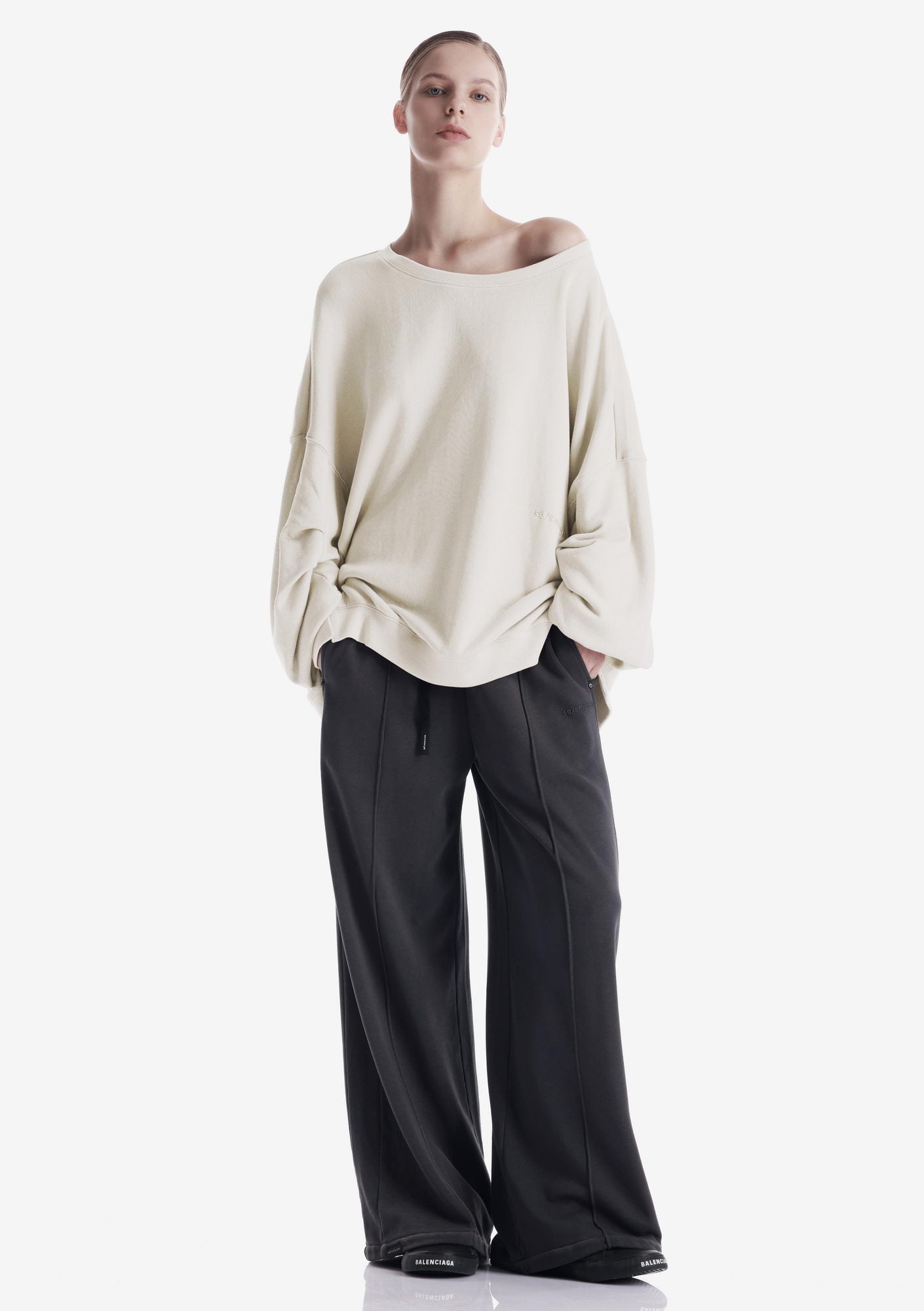 MELLOW Sweatshirt Fw124