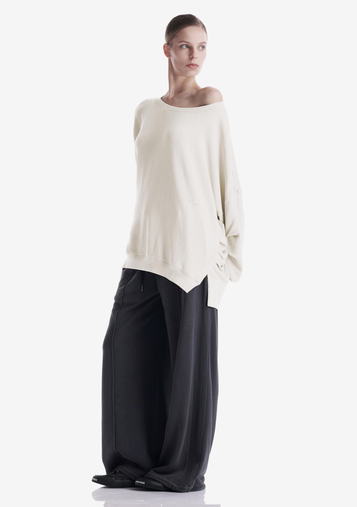 MELLOW Sweatshirt Fw124