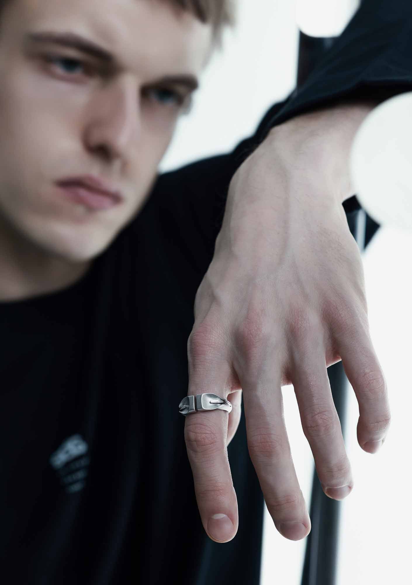 Ring J03
