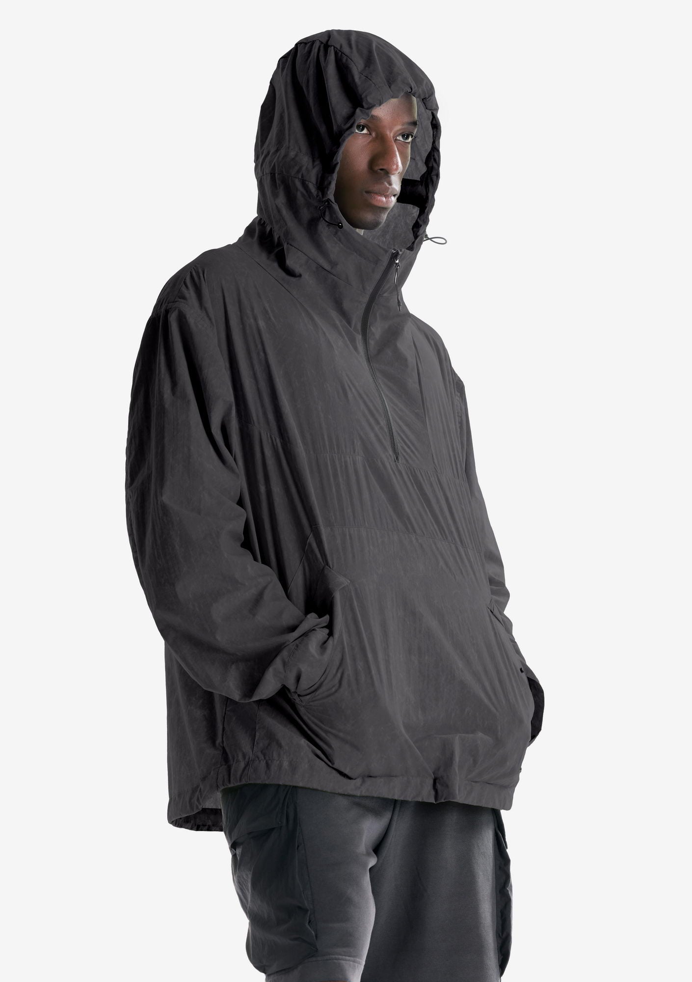 AERON Lightweight Anorak Nu82