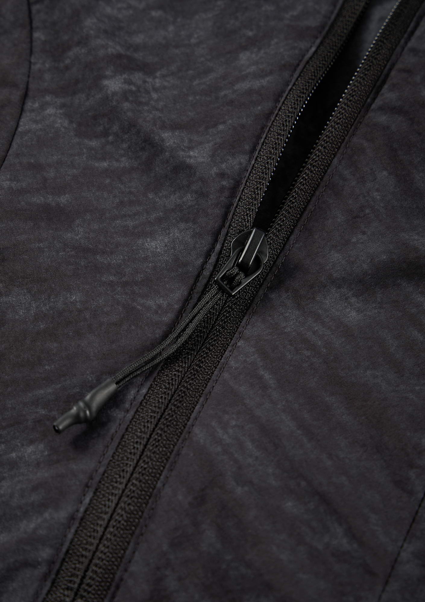 AERON Lightweight Anorak Nu82