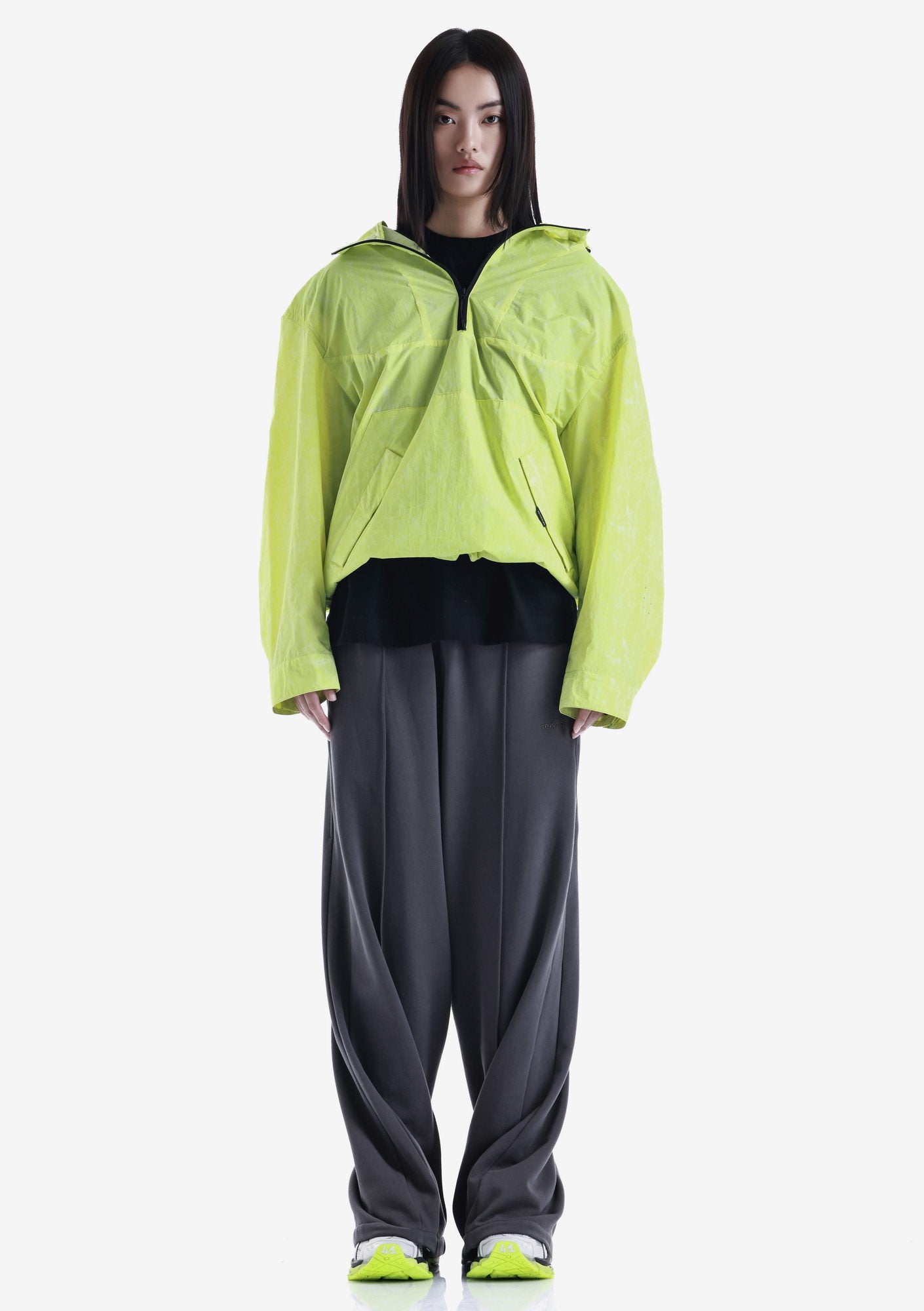 AERON Lightweight Anorak Nu82