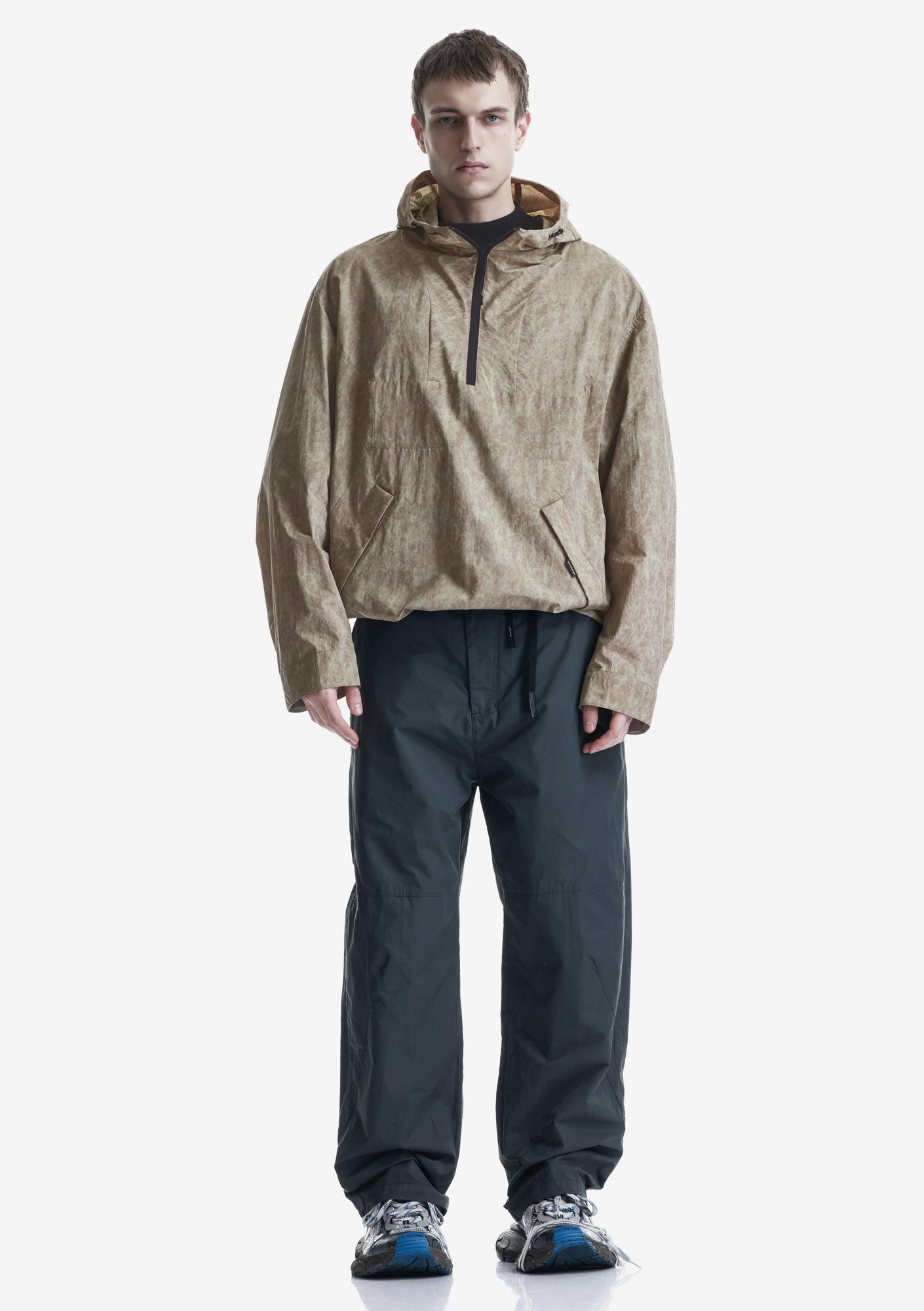 AERON Lightweight Anorak Nu82