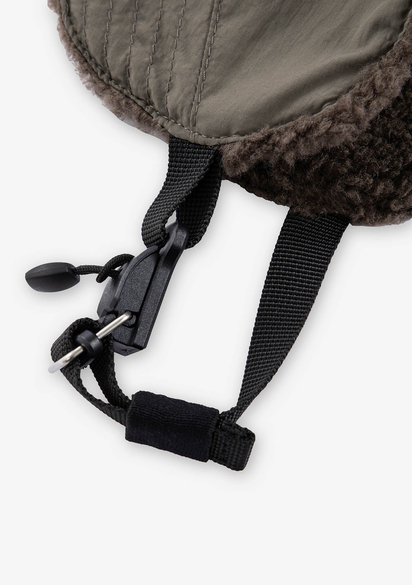 Chapeau matelassé en sherpa Pu85