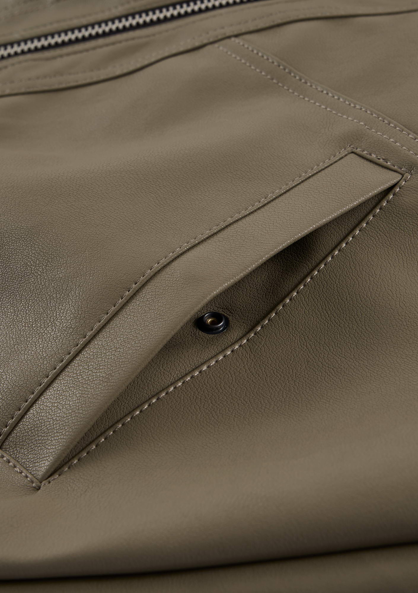 RUANG Faux Leather Bomber Jacket Qw519