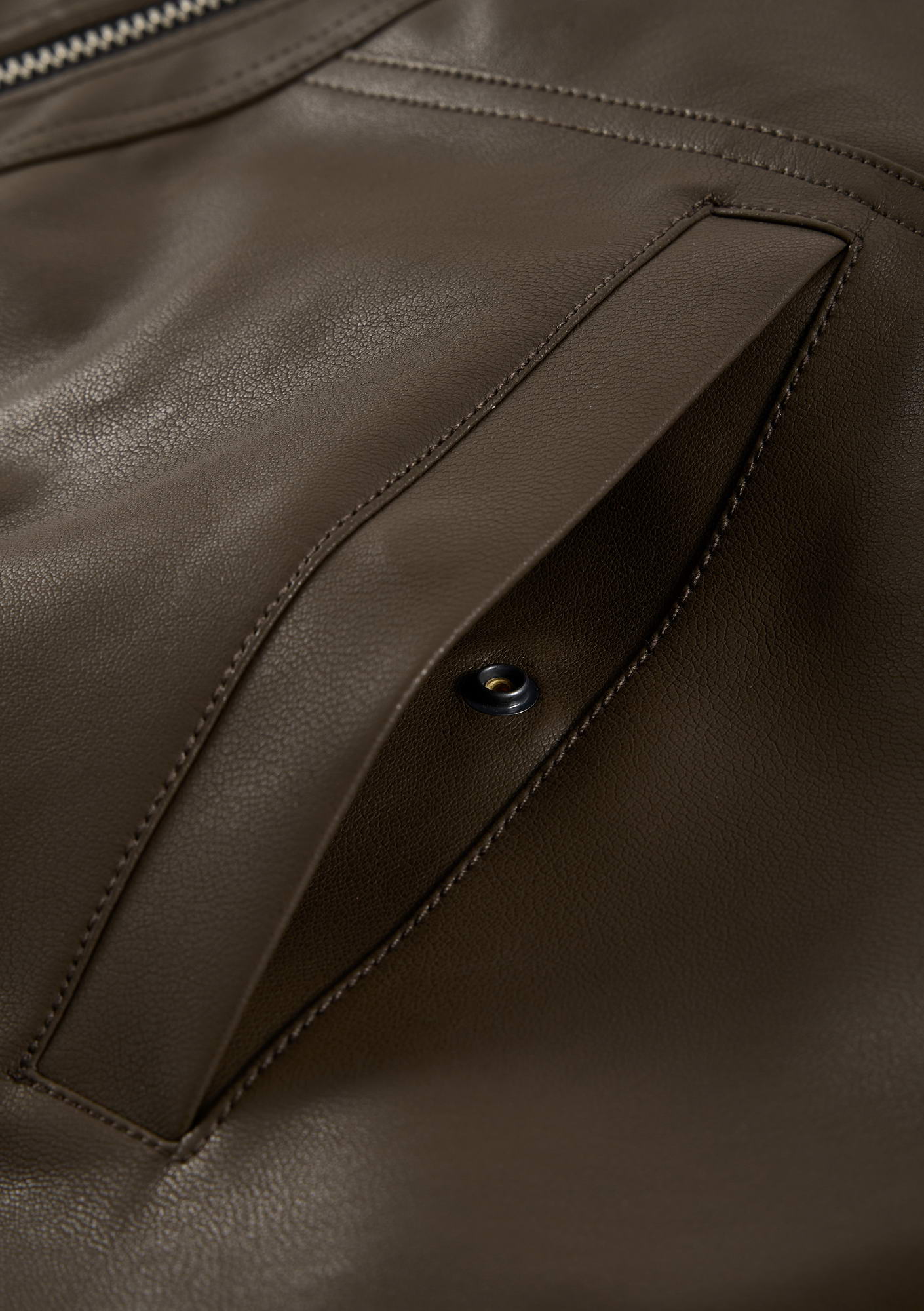 RUANG Faux Leather Bomber Jacket Qw519
