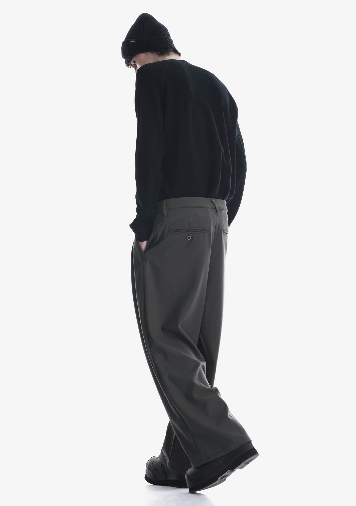 MAGNA Pantalon large en laine Rm241