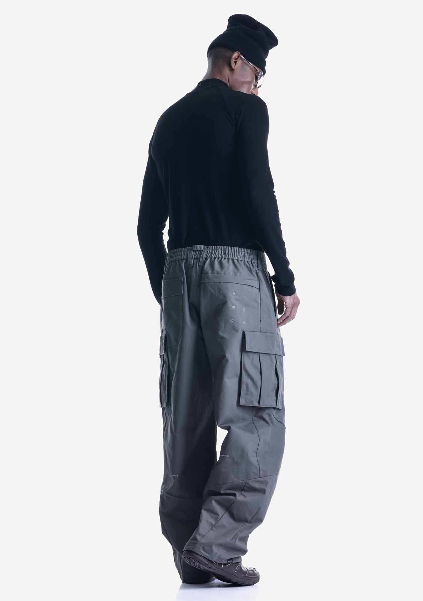 VANTHLoose Fit Cargo Pants Rm243