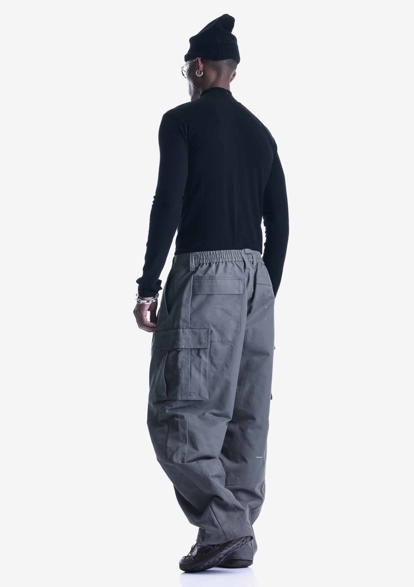VANTHLoose Fit Cargo Pants Rm243