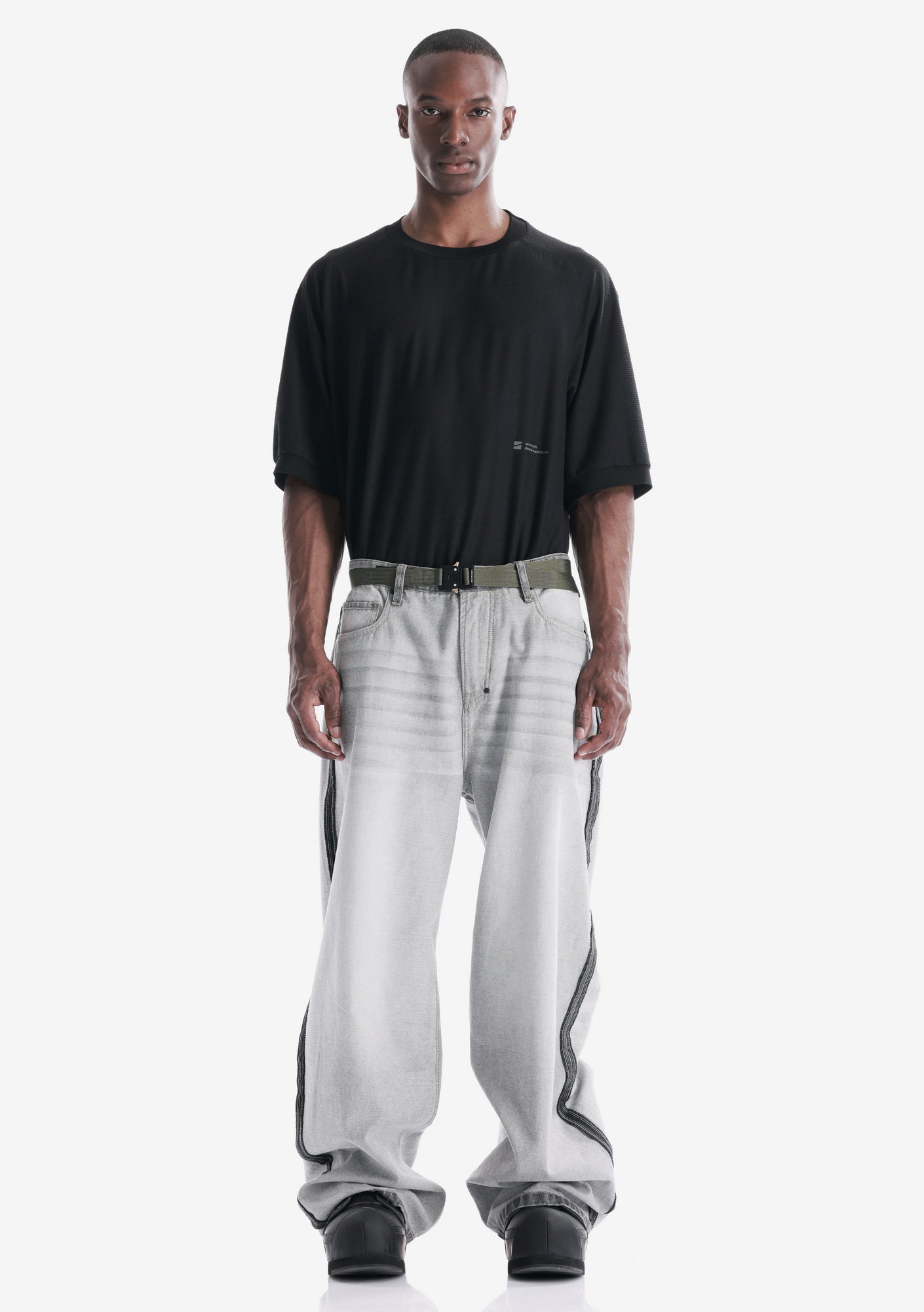 OEG Wide Jeans Ru226