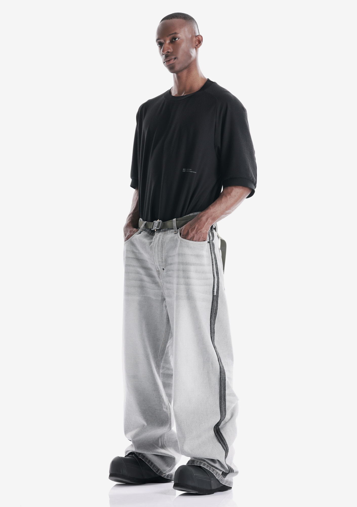 OEG Wide Jeans Ru226