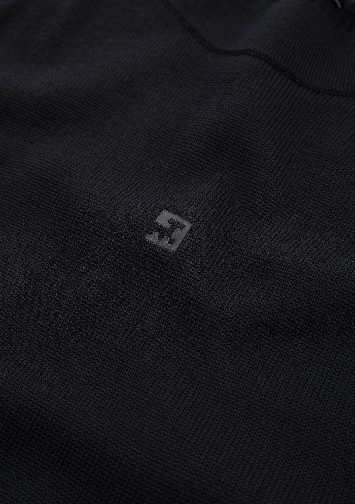 HASSIUM Crewneck Sweater Sm39