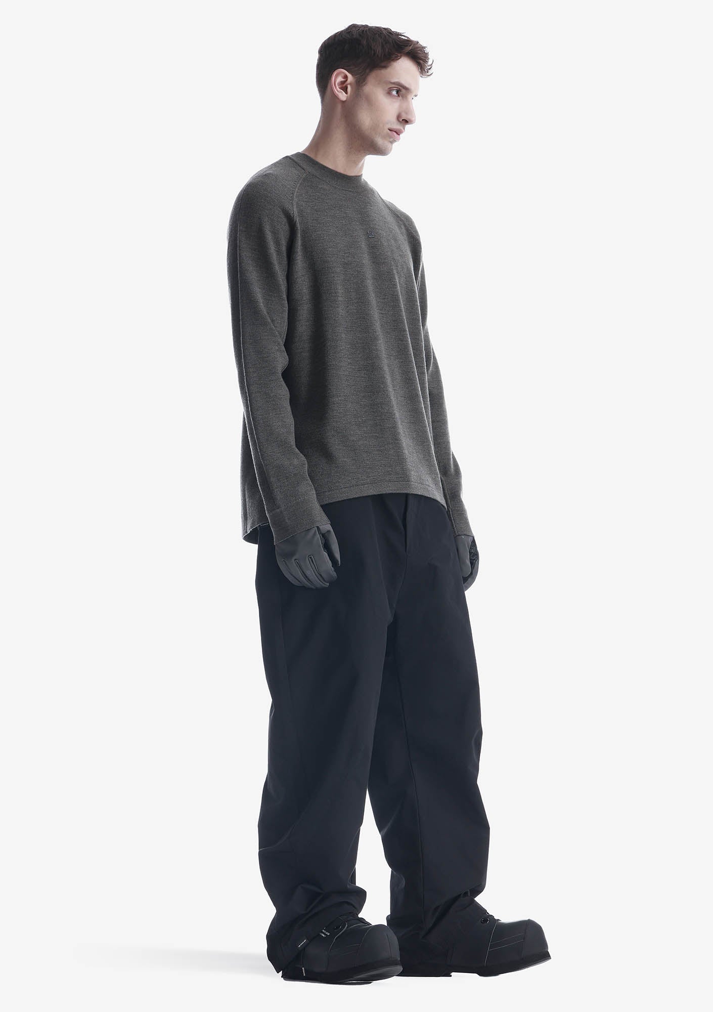 HASSIUM Crewneck Sweater Sm39