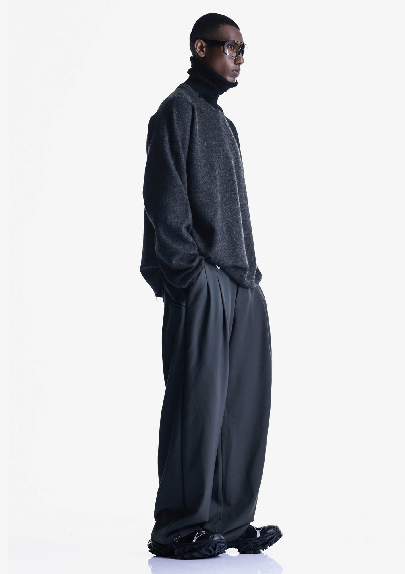 WHALDOZE Wool Sweater Su40