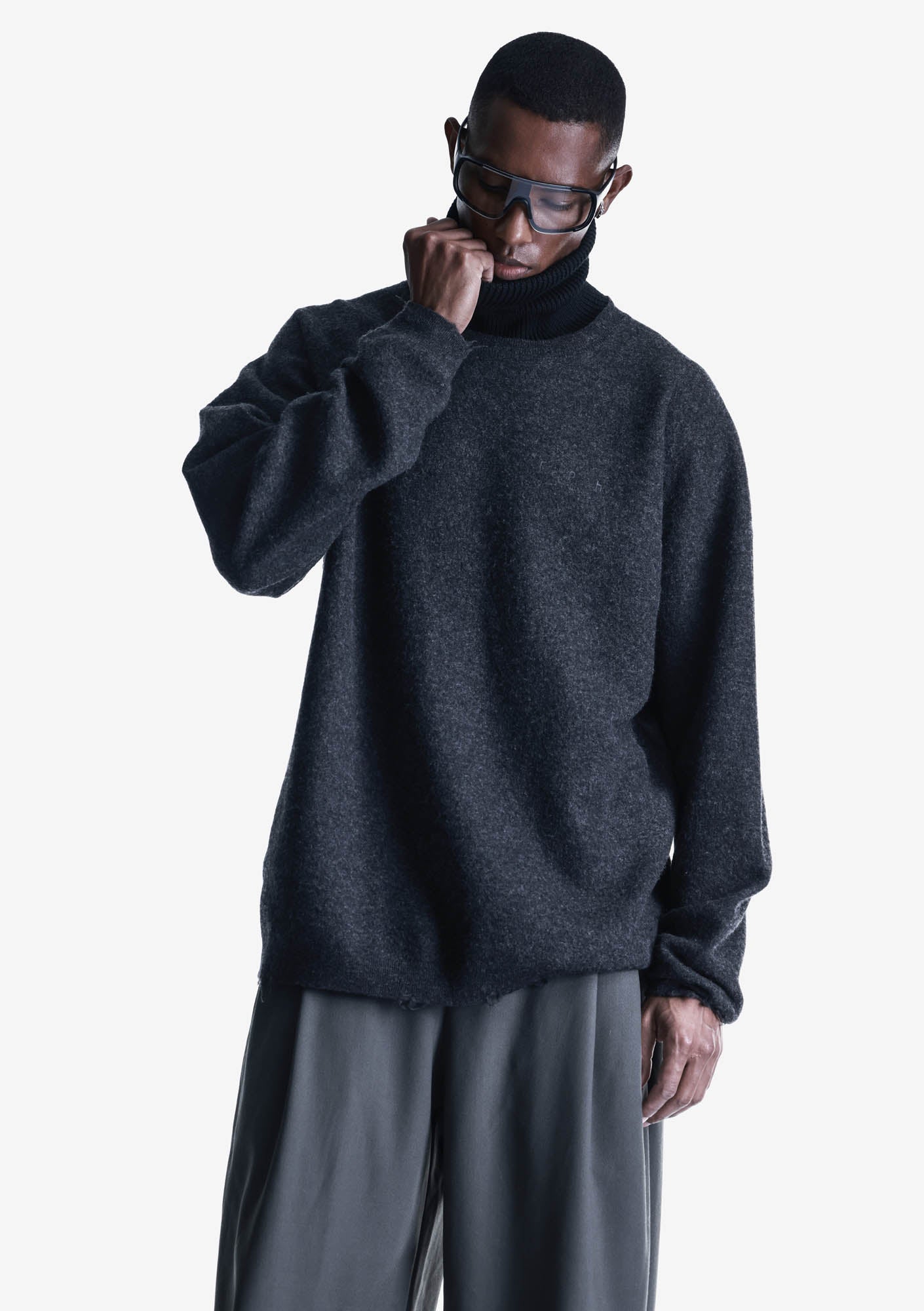 WHALDOZE Wool Sweater Su40