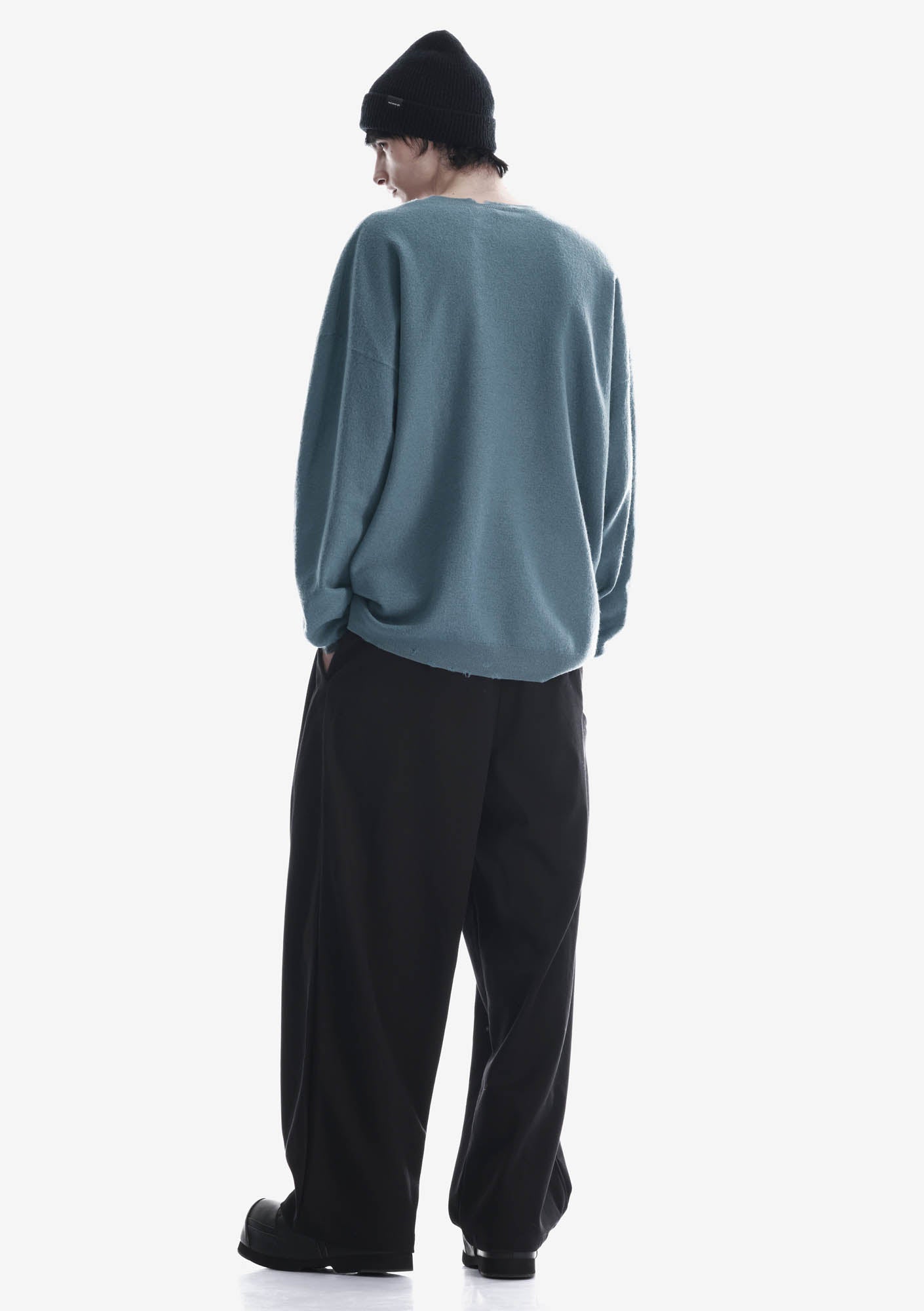WHALDOZE Wool Sweater Su40