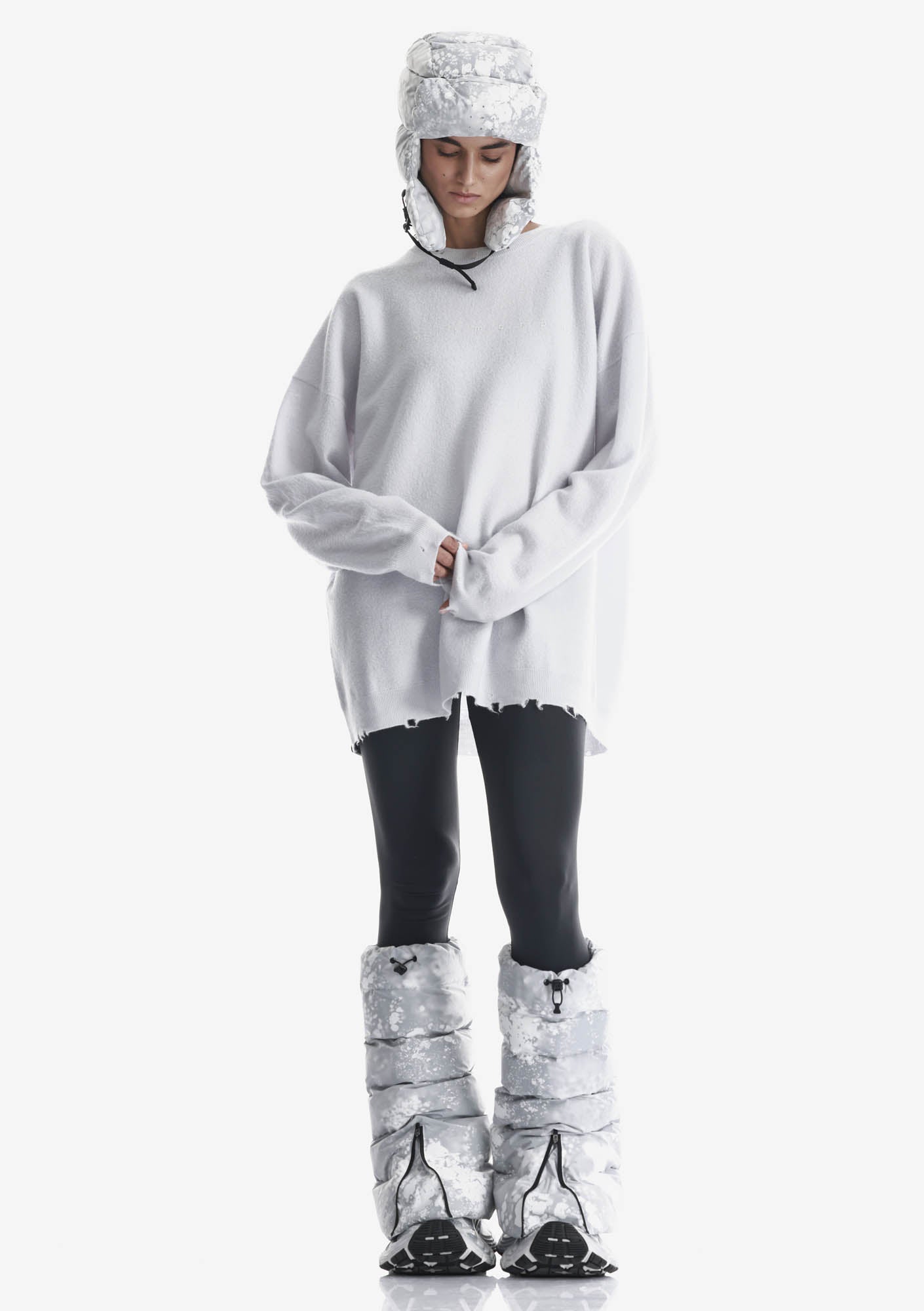 WHALDOZE Wool Sweater Su40