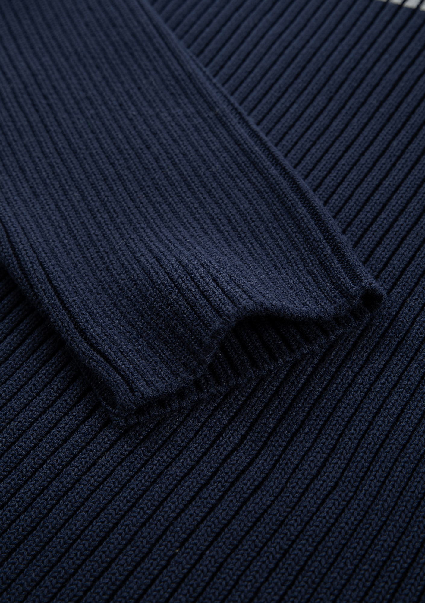 JAXA Cotton Rib Turtleneck Su41