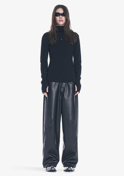 HASSIUM Turtleneck Knit Sweatshirt Sw42