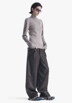 HASSIUM Turtleneck Knit Sweatshirt Sw42