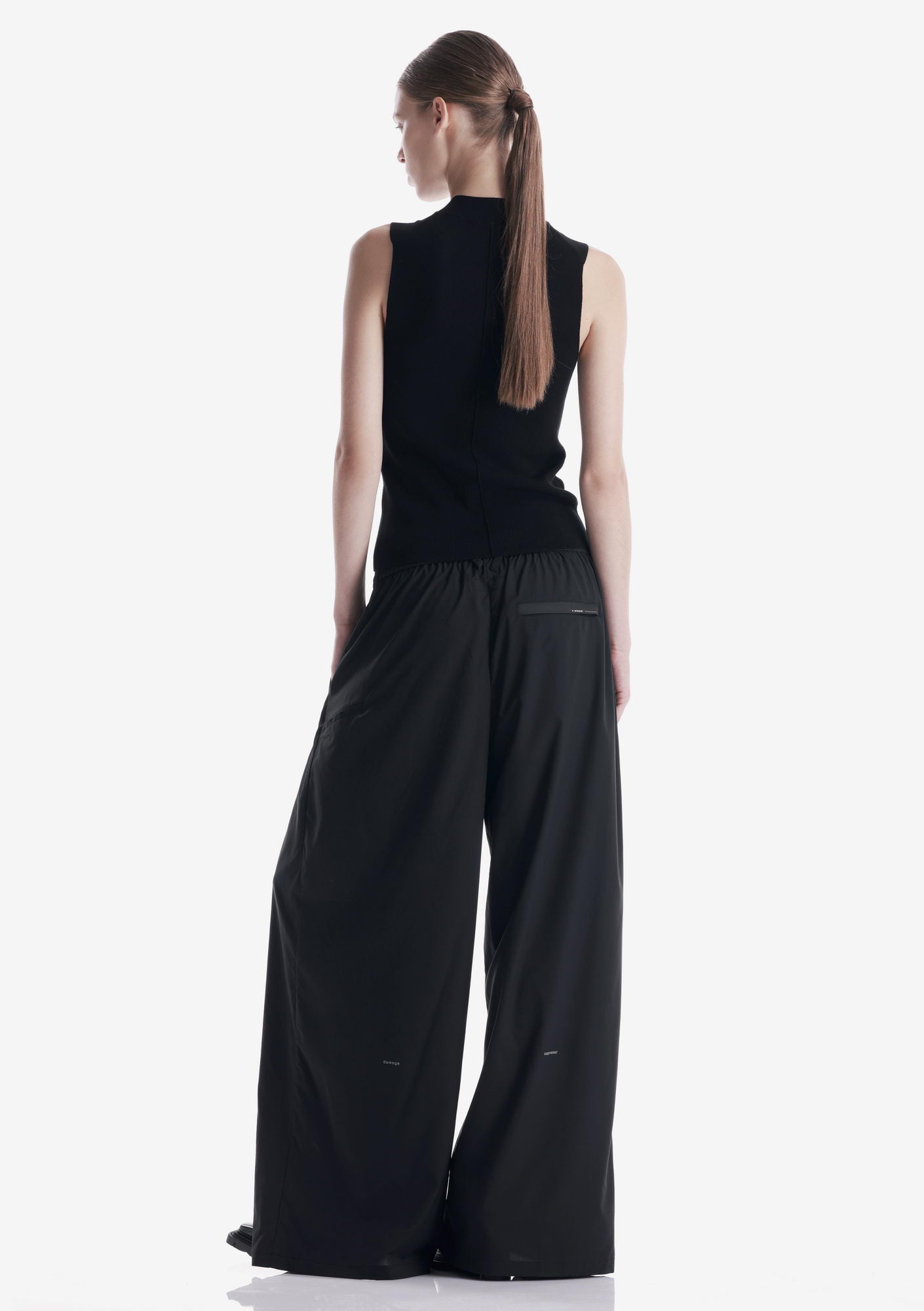 HASSIUM Knitted Top Sw43