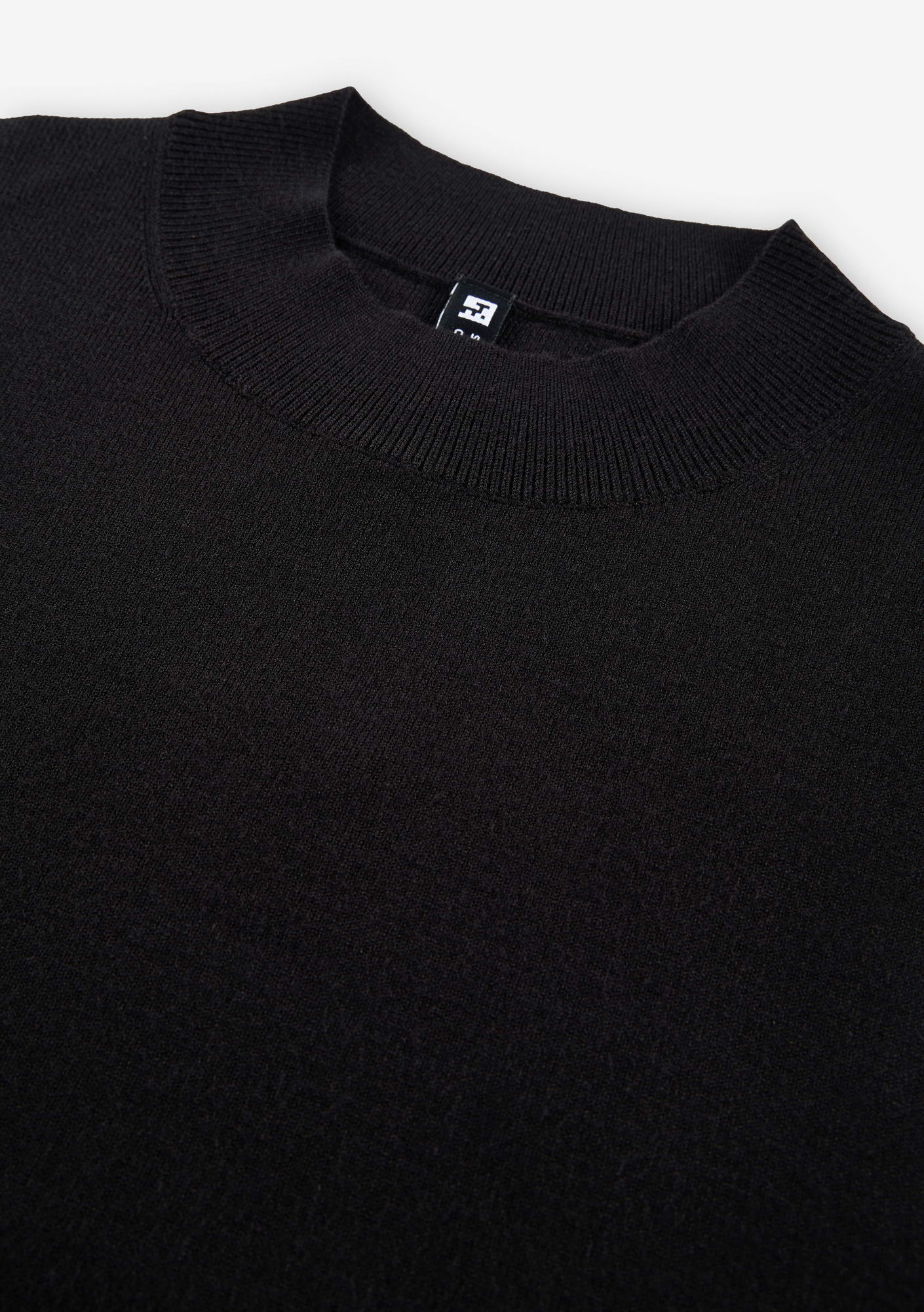 HASSIUM Knitted Top Sw43