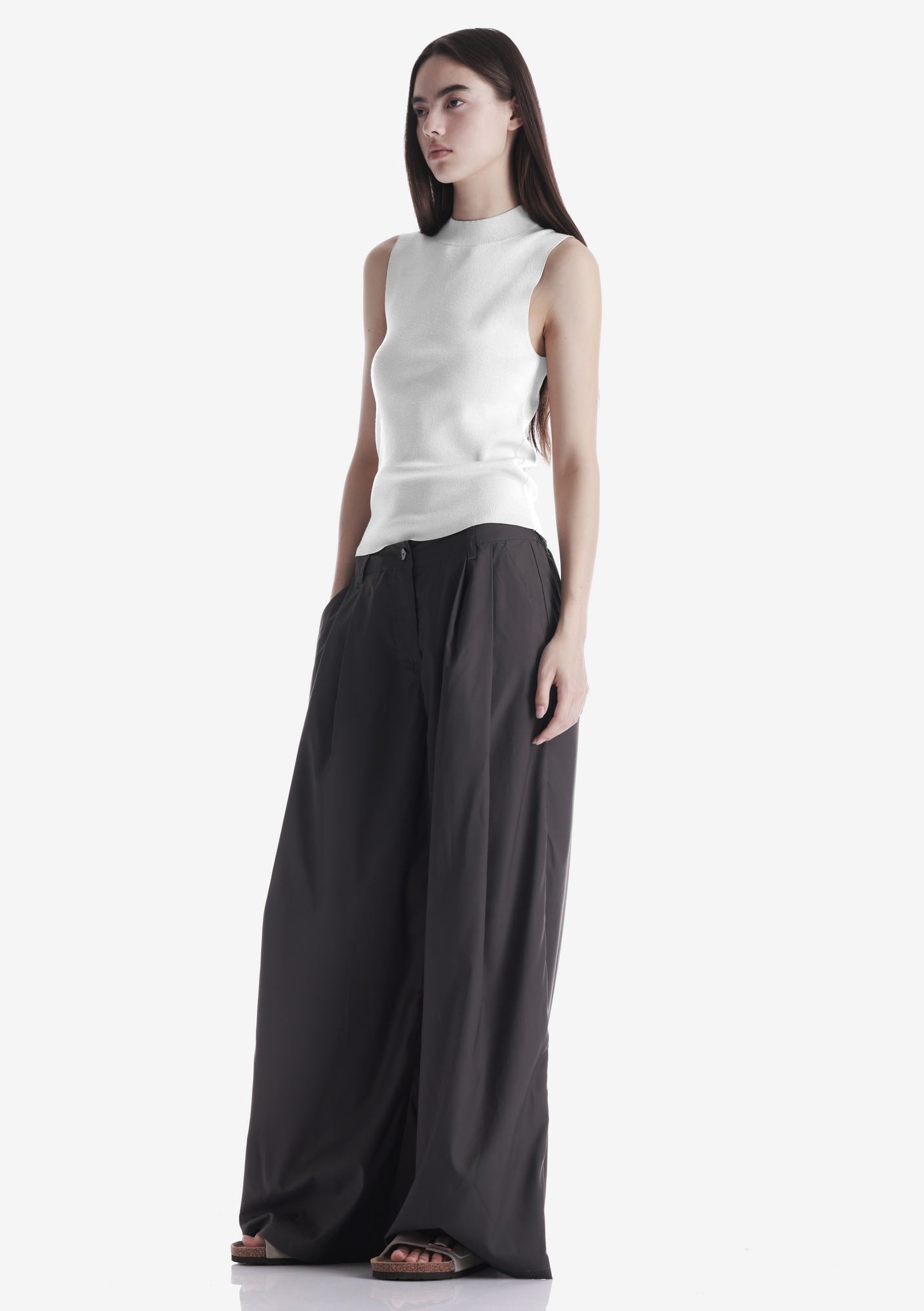 HASSIUM Knitted Top Sw43