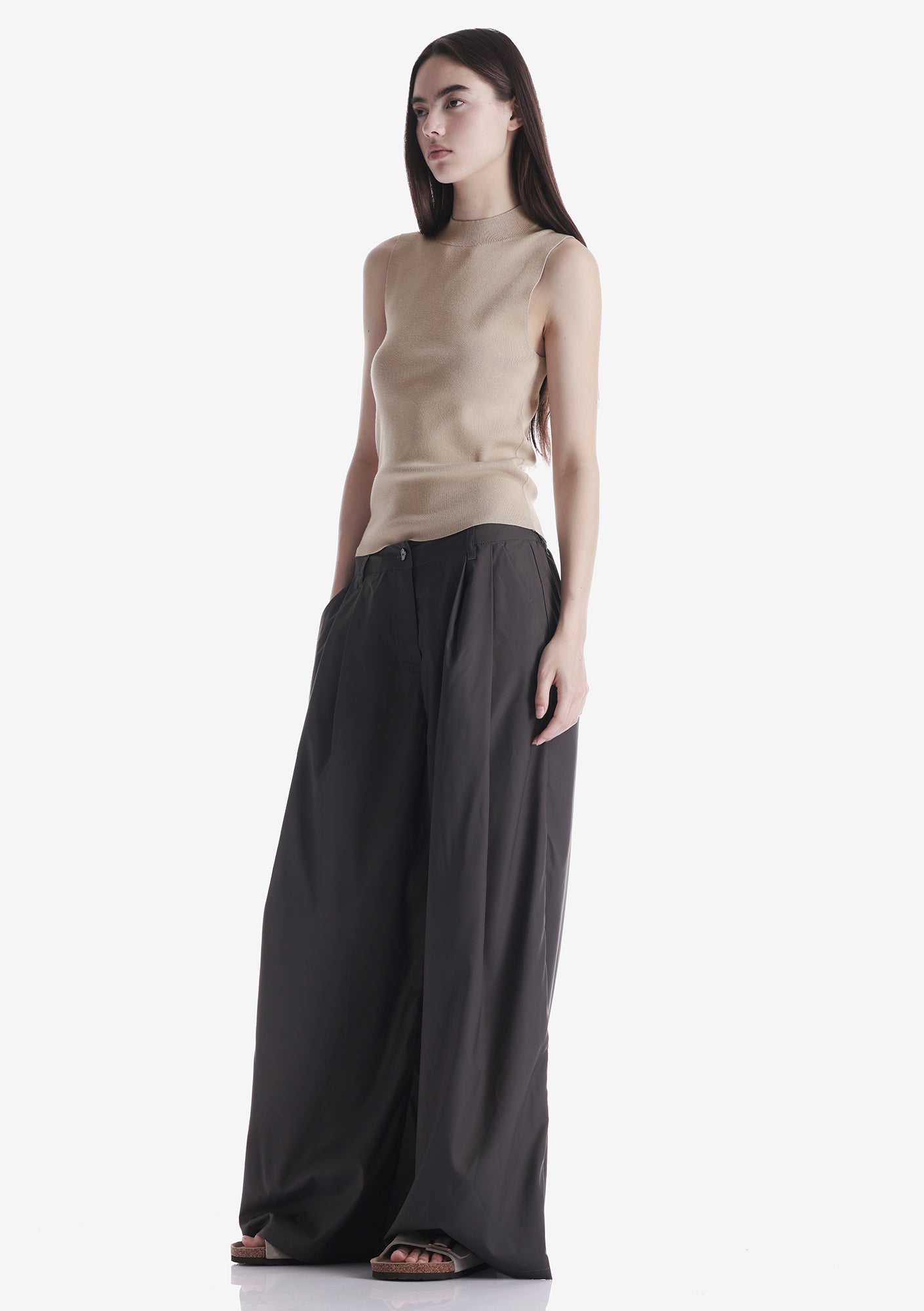 HASSIUM Knitted Top Sw43