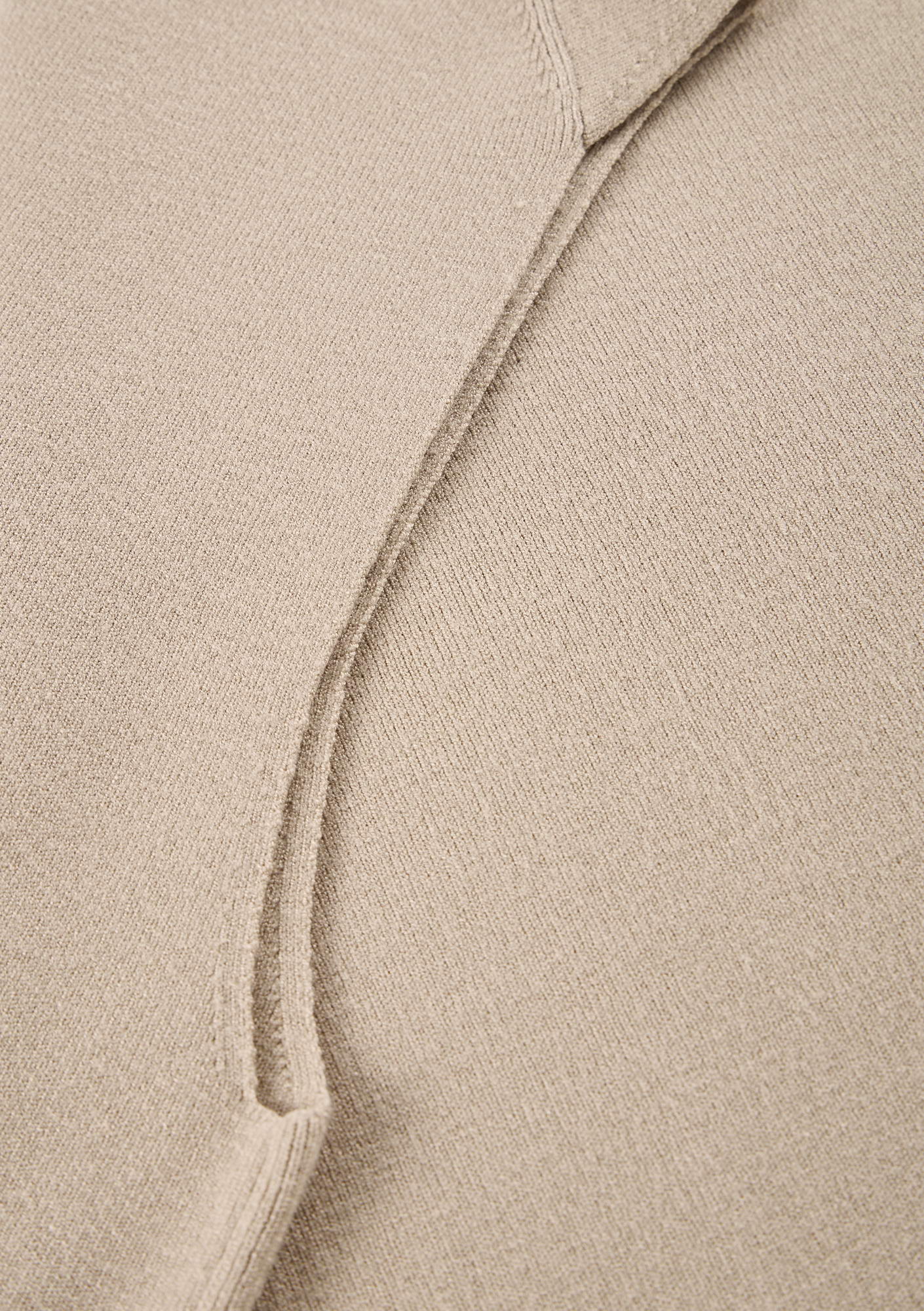 HASSIUM Knitted Top Sw43
