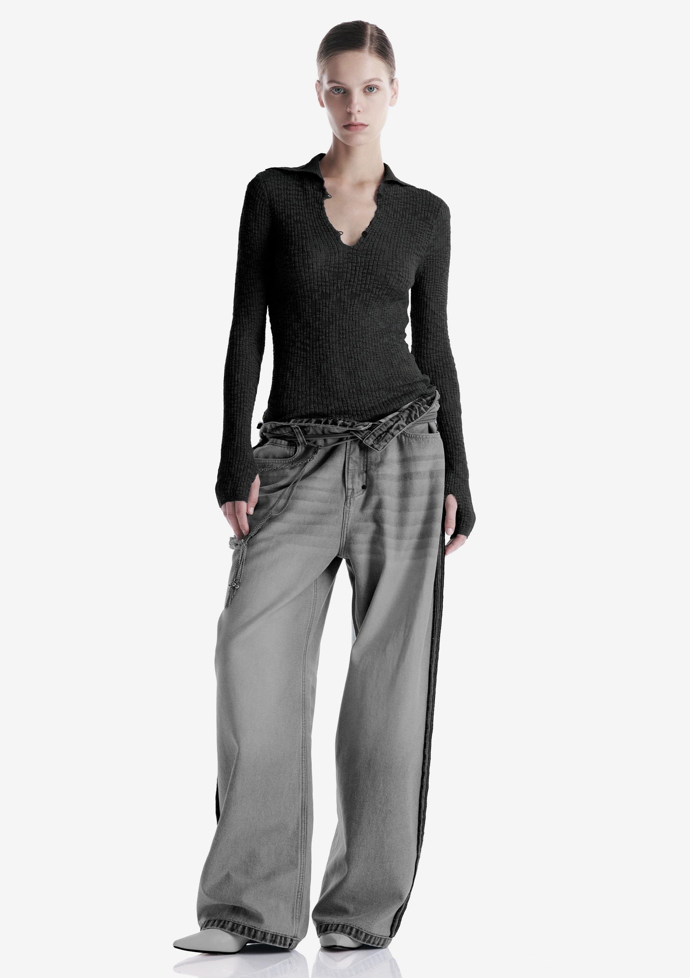 THETA Spread Collar Sweater Sw44