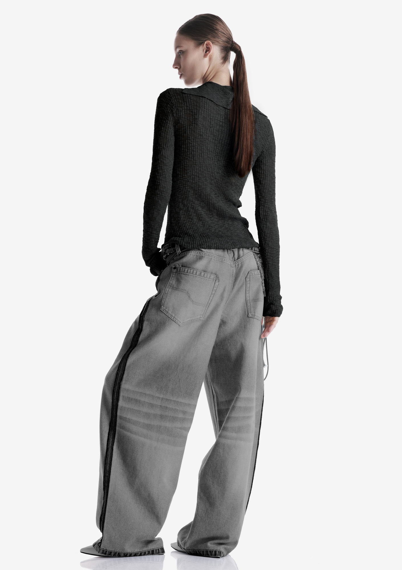 THETA Spread Collar Sweater Sw44