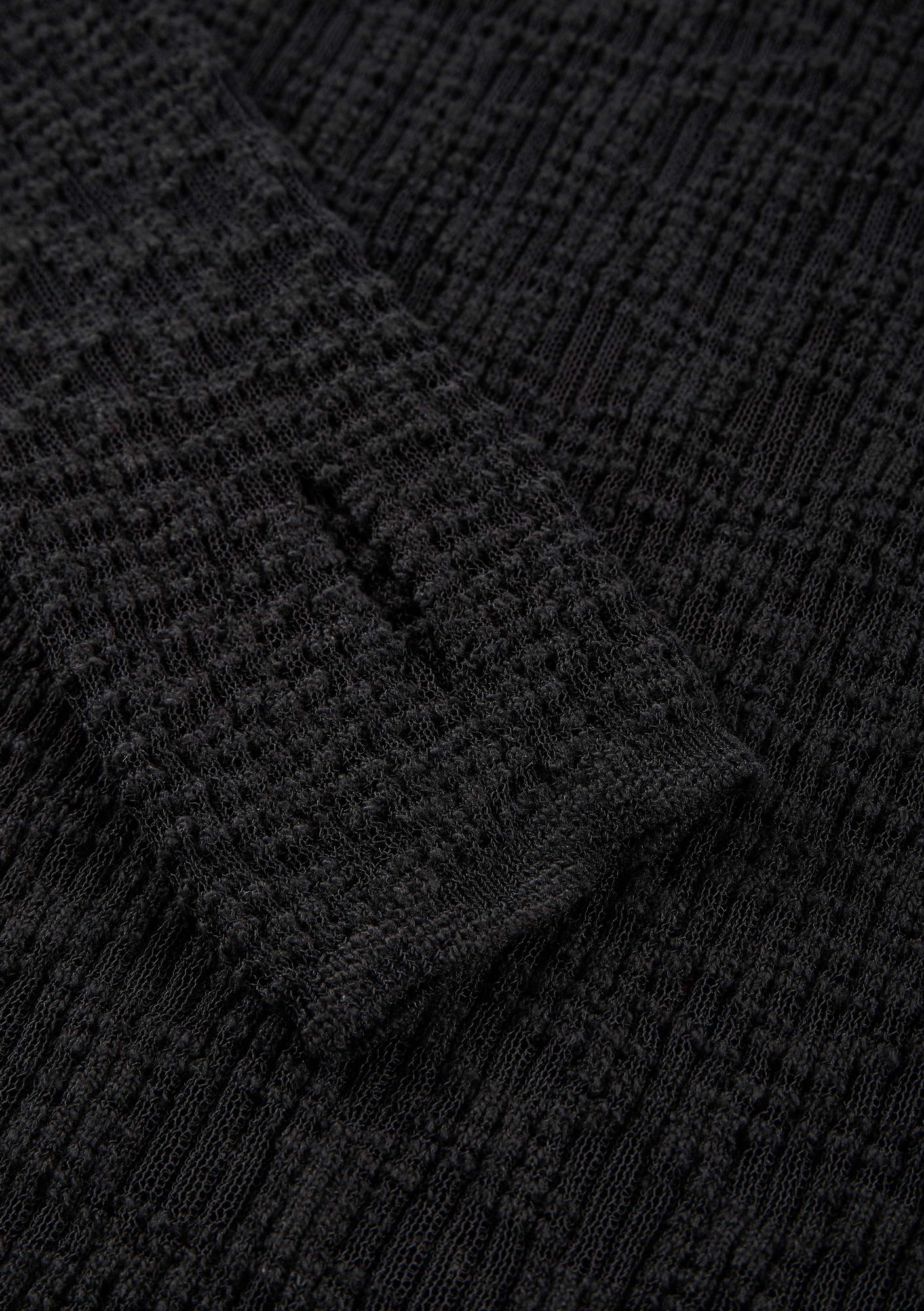 THETA Spread Collar Sweater Sw44