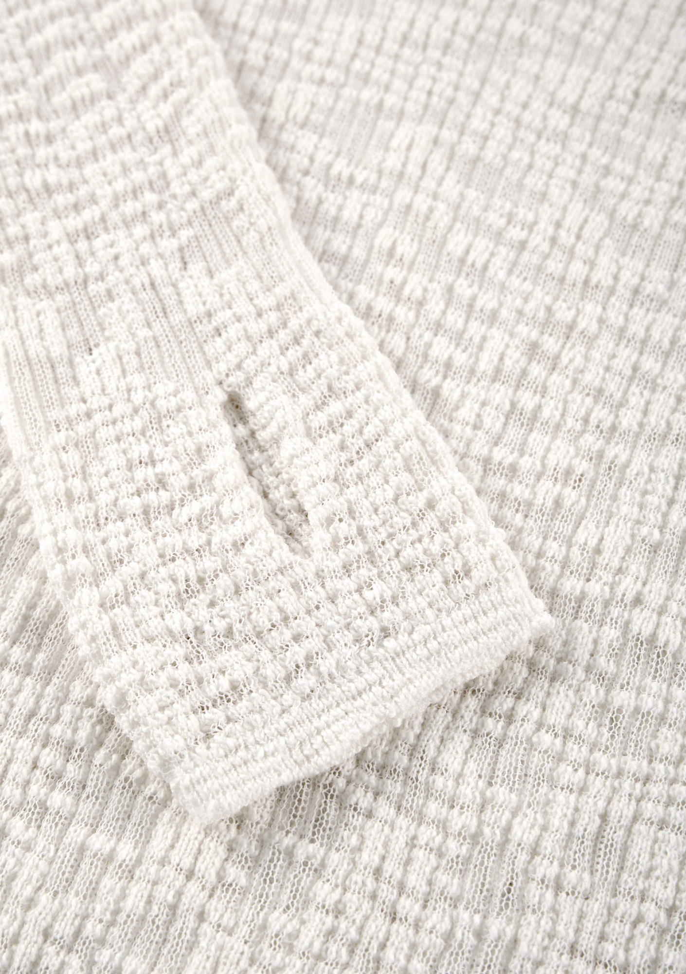 THETA Spread Collar Sweater Sw44