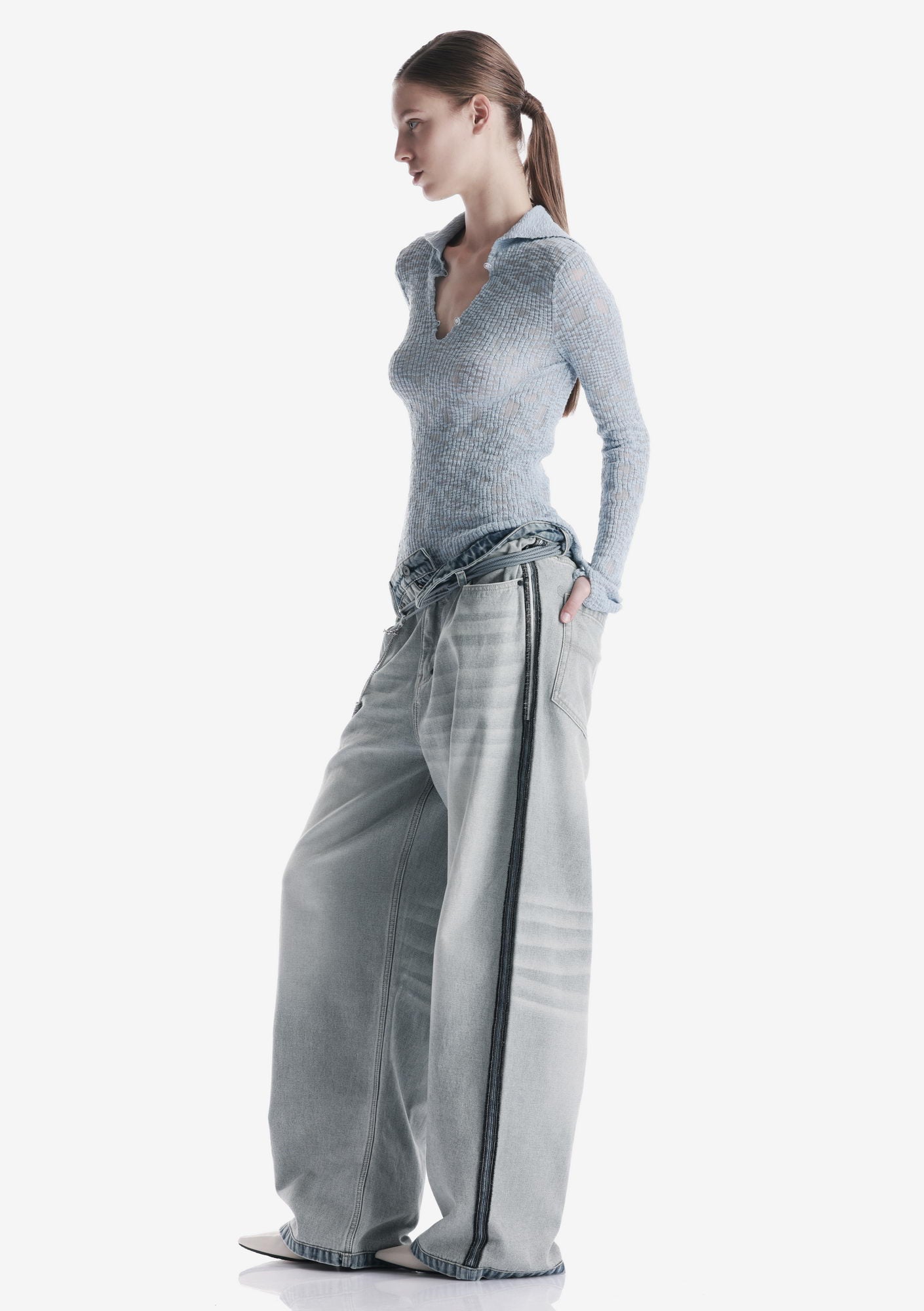 THETA Spread Collar Sweater Sw44