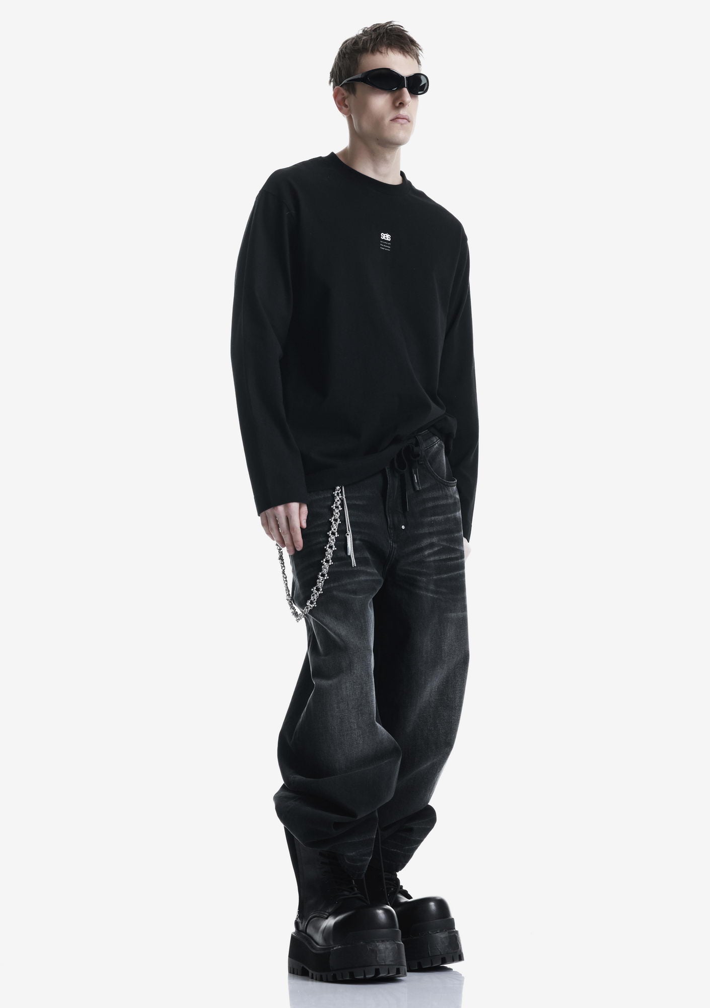 Tonal Logo Longsleeve T-Shirt Tu125