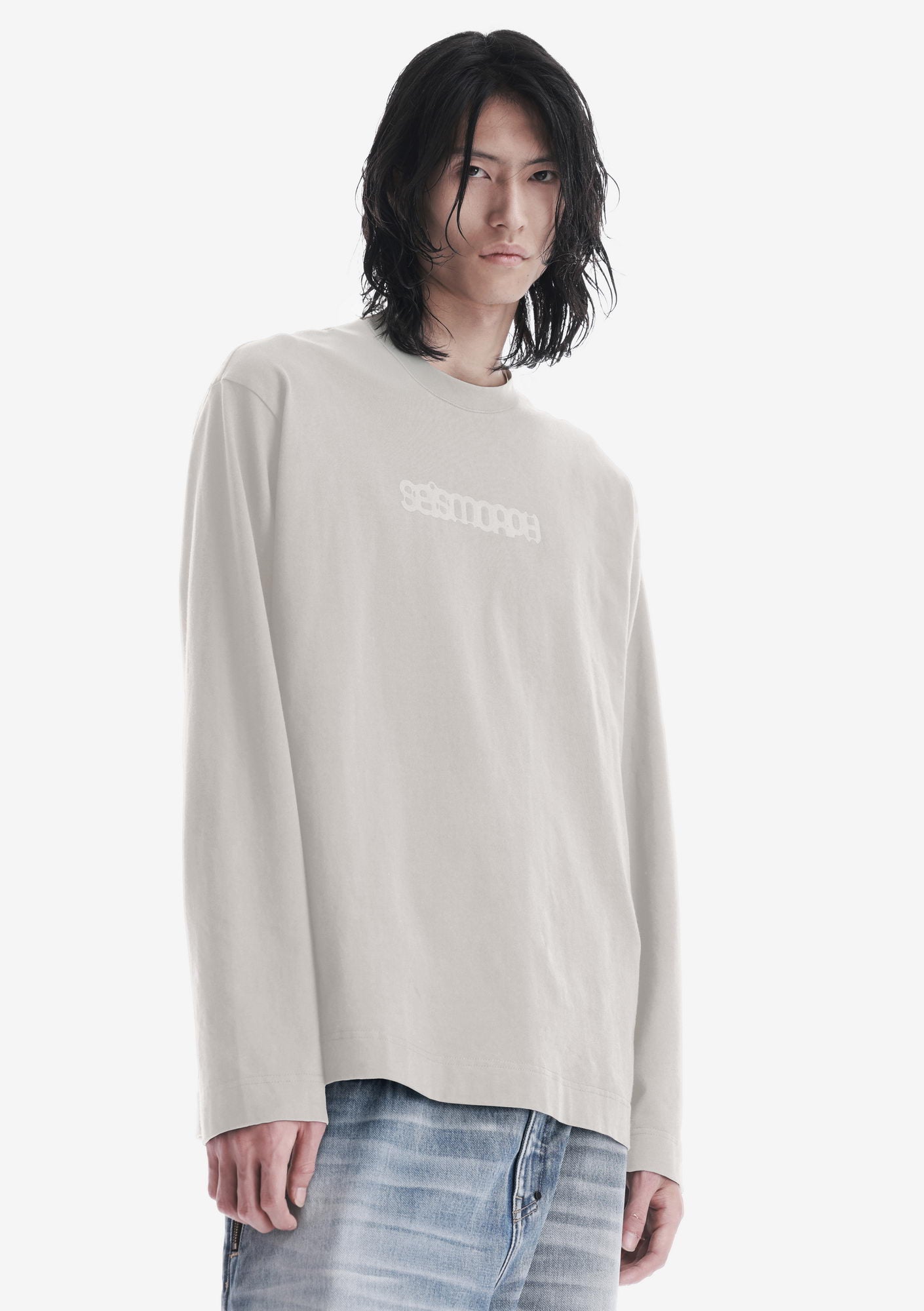 Tonal Logo Longsleeve T-Shirt Tu125