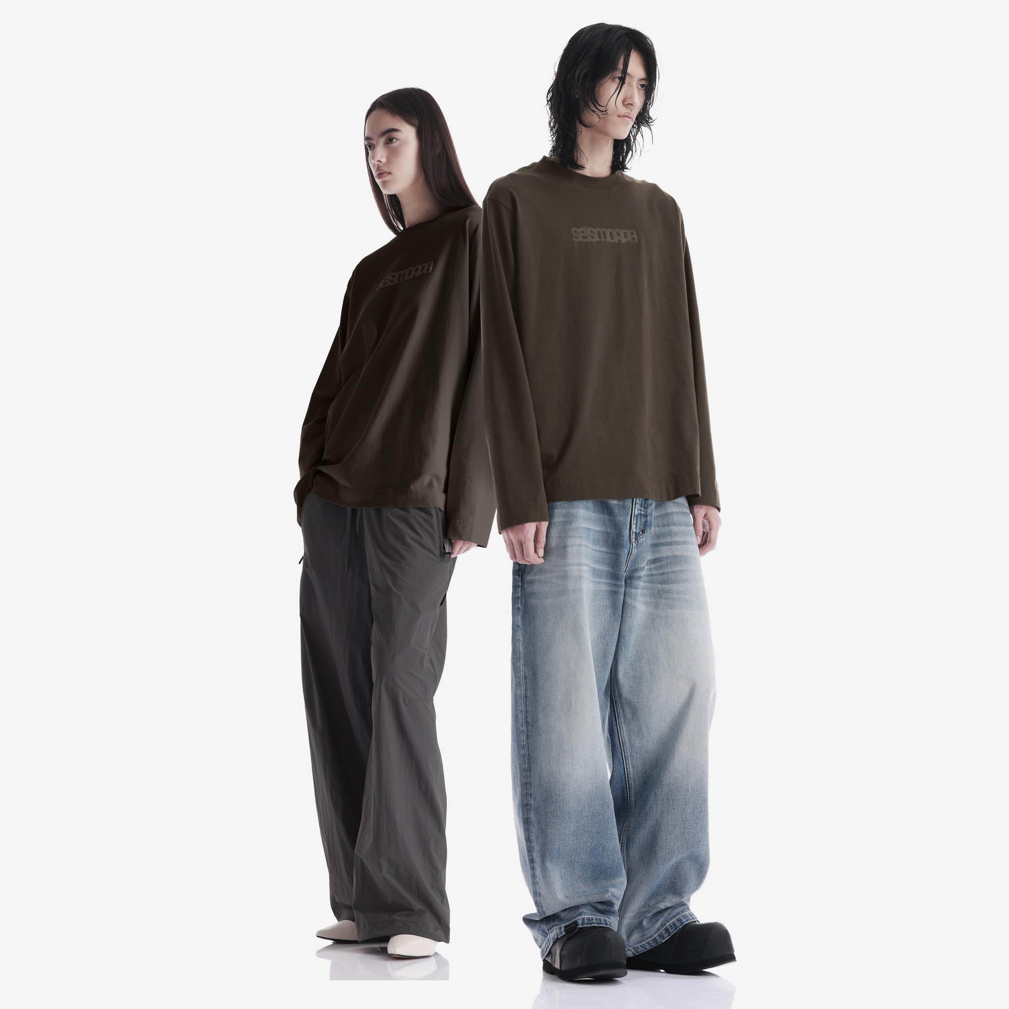 Tonal Logo Longsleeve T-Shirt Tu125