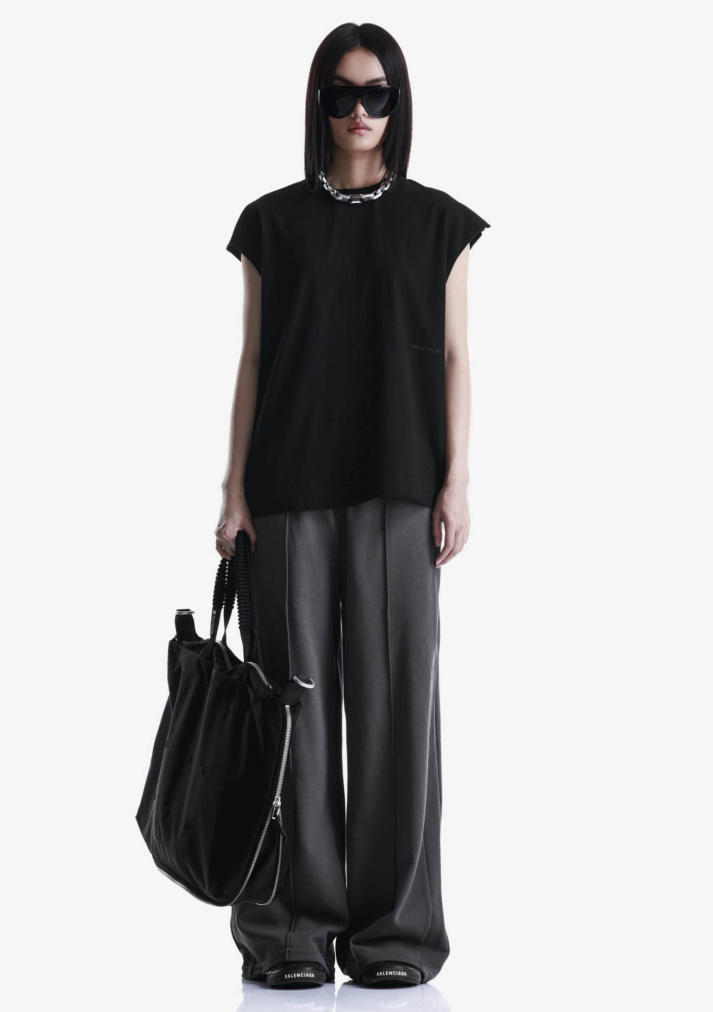 KHURU Sleeveless T-Shirt