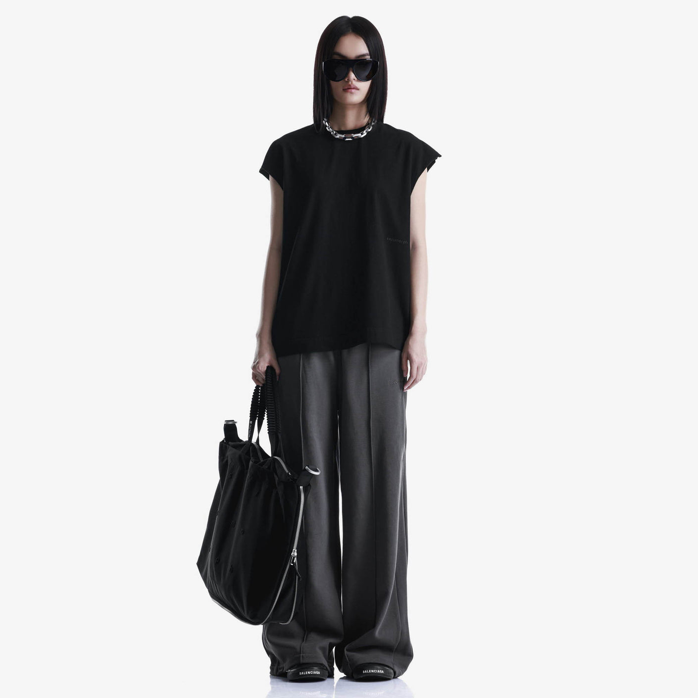 KHURU Sleeveless T-Shirt
