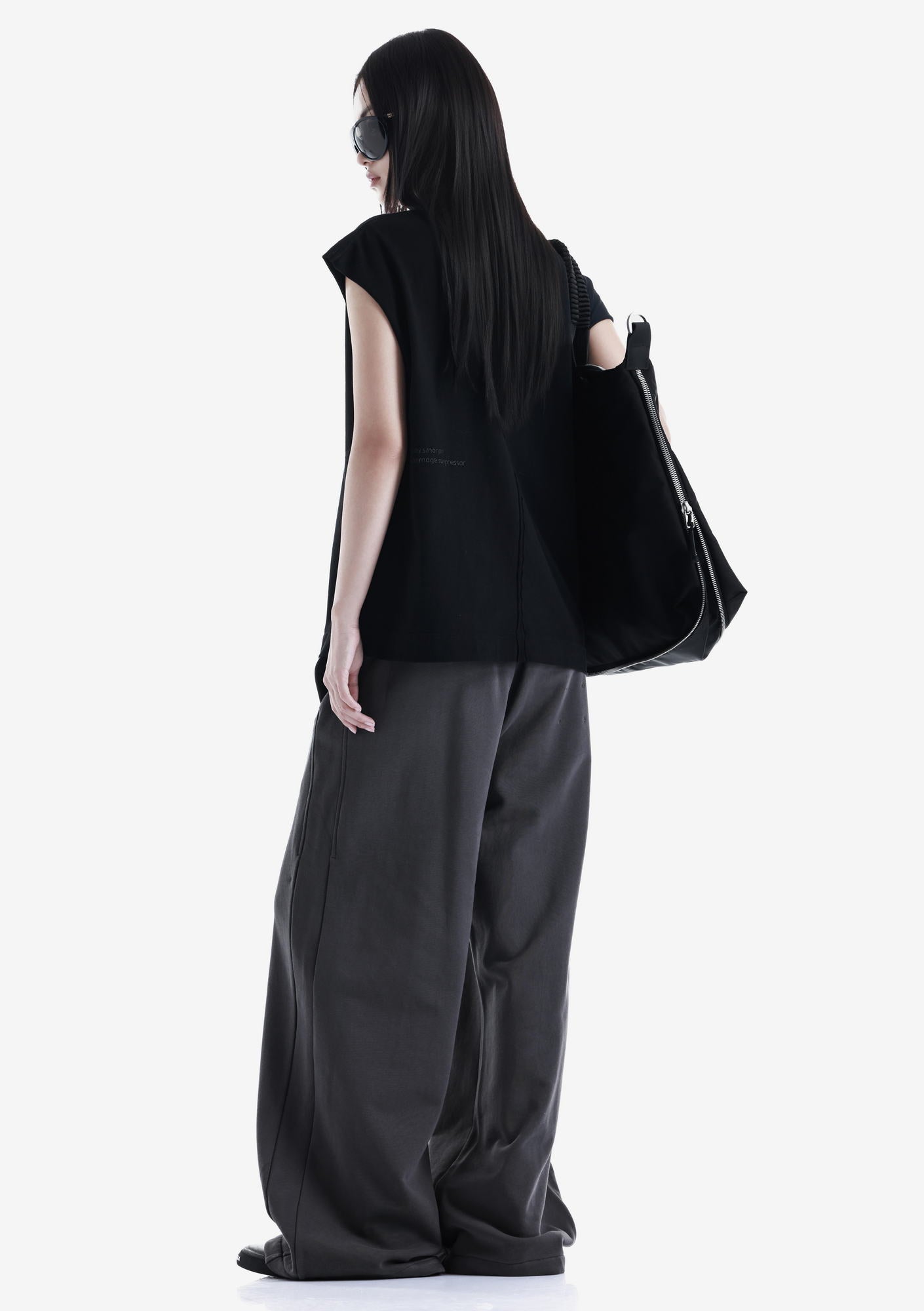 KHURU Sleeveless T-Shirt  Tw143
