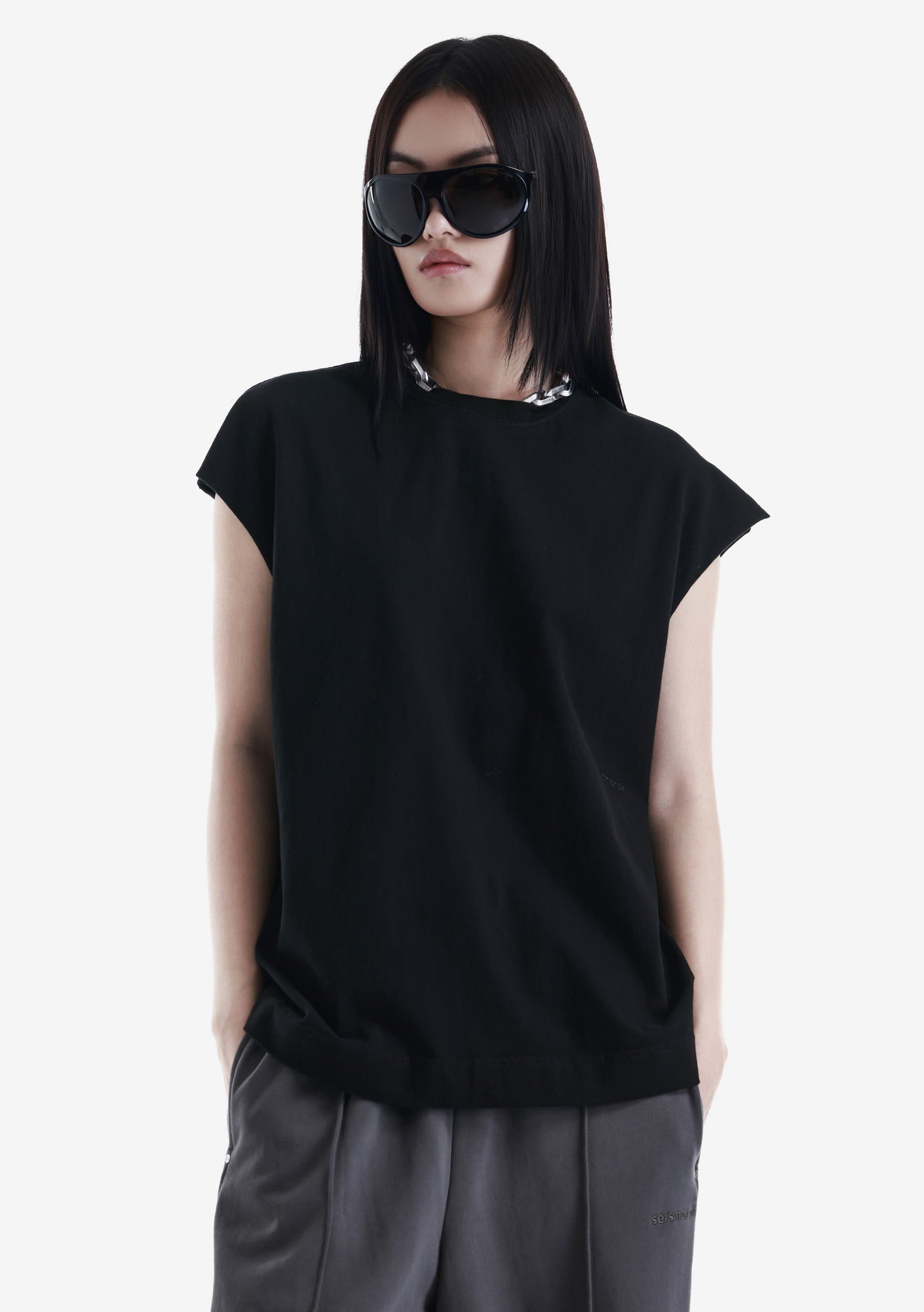 KHURU Sleeveless T-Shirt  Tw143