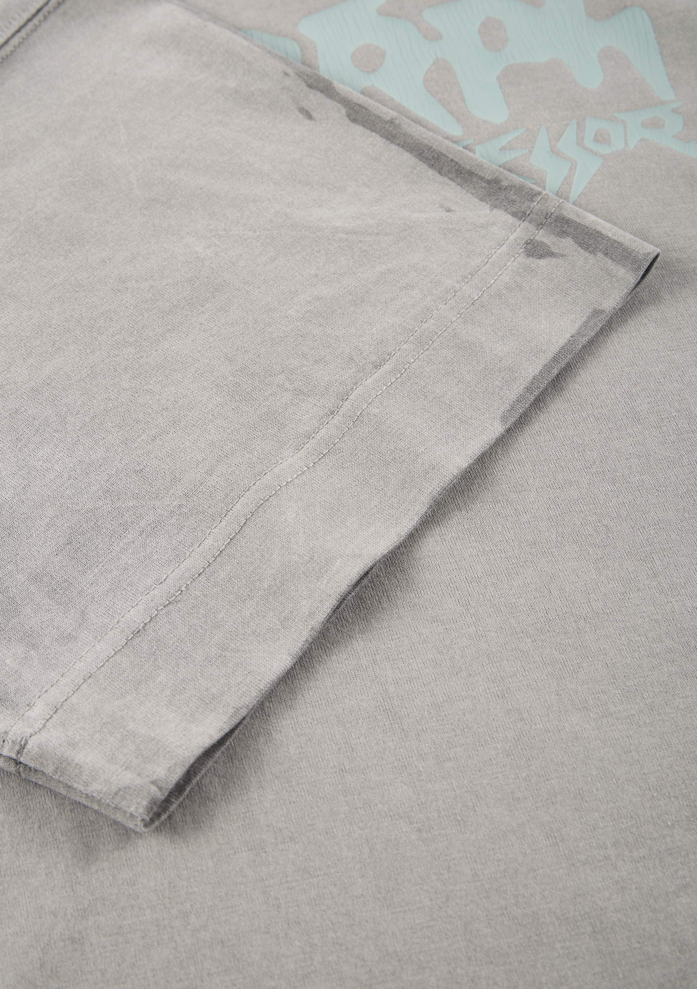 Cracked Logo Spray-Dyed T-Shirt Tw146