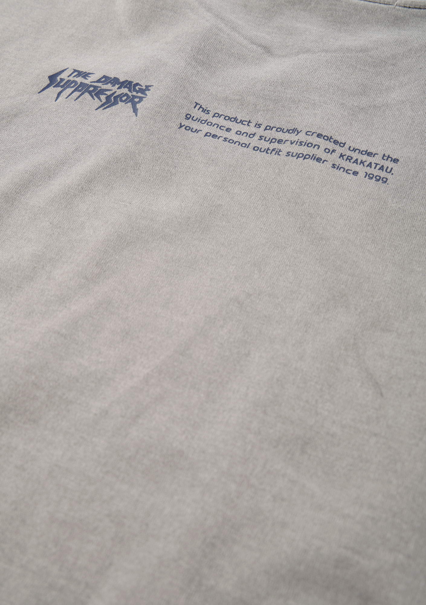 Cracked Logo Spray-Dyed T-Shirt Tw146